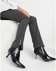 Черные ботинки на фасонном каблуке и с острым носком Reunite Asos design