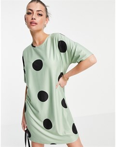 Шалфейно зеленое платье футболка в крупный горошек Urban threads