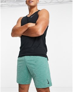 Мятно зеленые шорты Nike Yoga Dri FIT Nike training