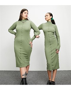 Шалфейно зеленое платье миди в рубчик с декоративными швами Collusion
