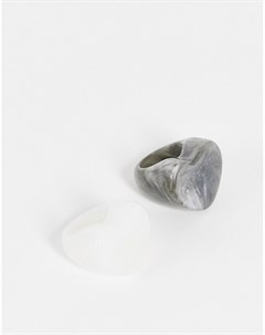 Крупные кольца в виде сердец с мраморным рисунком серого и белого цвета Pieces