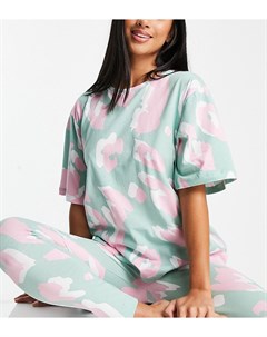 Трикотажный пижамный комплект из oversized футболки и леггинсов шалфейно зеленого цвета со звериным  Asos petite