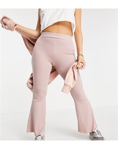 Пыльно розовые расклешенные брюки в рубчик с волнистым краем ASOS DESIGN Petite Asos petite
