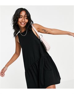 Черное свободное платье без рукавов с V образным вырезом на спинке Petite Asos design