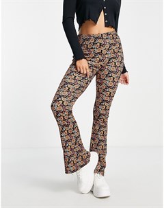 Расклешенные брюки с цветочным принтом в стиле ретро Topshop