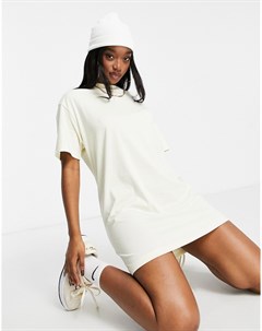 Платье футболка мини кремового цвета с логотипом в виде галочки Nike