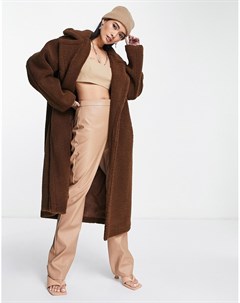 Oversized пальто из искусственного меха и букле коричневого цвета Pretty lavish