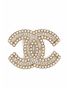 Брошь 2010 х годов с логотипом CC и искусственным жемчугом Chanel pre-owned