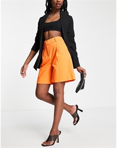 Ярко оранжевые строгие шорты в городском стиле Vero moda