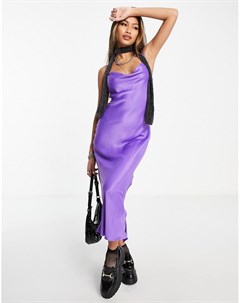 Атласное платье миди фиолетового цвета Bershka