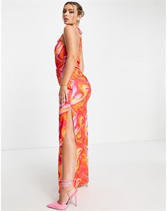 Атласное платье макси с волнистым принтом цвета фуксии и оранжевого цвета и акцентной деталью на спи Naanaa