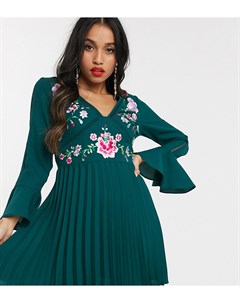 Зеленое платье мини с плиссировкой и вышивкой ASOS DESIGN Petite Asos petite