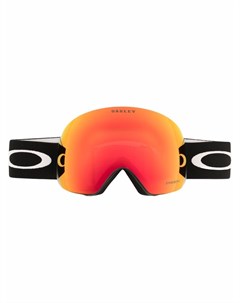 Солнцезащитные очки в массивной оправе Oakley