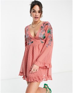 Приталенное платье мини из ткани добби персикового цвета с запахом оборками и цветочной вышивкой Asos design
