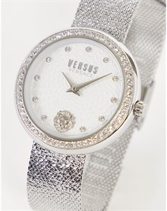 Часы с серебристым циферблатом с отделкой кристаллами и сетчатым браслетом Versus versace