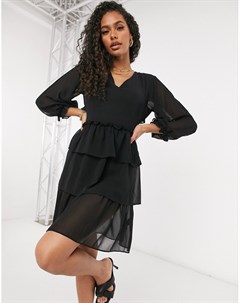 Свободное шифоновое платье мини черного цвета с оборками Na-kd