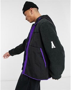 Черная куртка из искусственного меха с контрастной вставкой фиолетового цвета Asos design