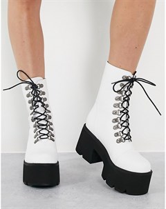 Белые ботинки на толстой подошве со шнуровкой Lamoda