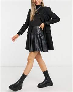 Черная плиссированная юбка из искусственной кожи New look