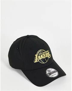 Черная кепка с золотистой отделкой и принтом LA Lakers 9FORTY New era