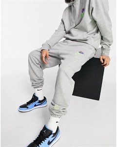 Серые джоггеры в стиле casual с манжетами и логотипами разных цветов Essential fleece Nike