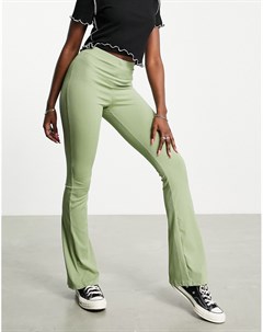 Шалфейно зеленые облегающие брюки клеш в рубчик Topshop