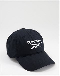 Черная кепка с логотипом Reebok