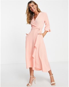 Нежно розовое приталенное платье миди с рукавами кимоно и запахом Closet london