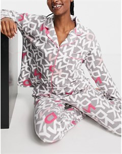 Серо розовый подарочный пижамный комплект из мягкого эластичного флиса с отложным воротником и принт Dkny