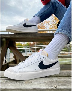Кроссовки в винтажном стиле белого черного цвета Blazer Low 77 Nike