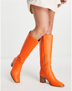 Кожаные сапоги до колена оранжевого цвета Never fully dressed