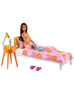 Кукла Barbie Кукла брюнетка в платье в спальне с кроватью GRG86 Mattel