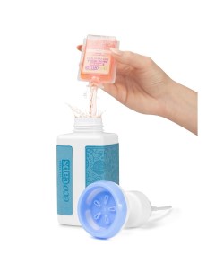 Детский дозатор голубой жидкое детское ЭКО мыло с ароматом малины в капсулах 50 МЛ Ecocaps