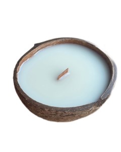 Ароматическая свеча в кокосовой скорлупе с сиянием день в спа 400 Lacire