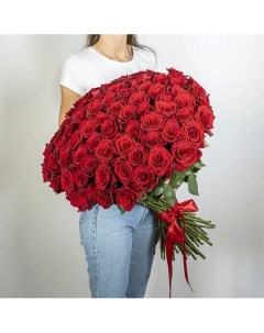 Букет из высоких красных роз Эквадор 75 шт 70 см Л'этуаль flowers