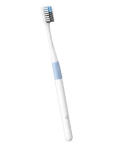 Зубная щетка Bass Toothbrush Classic with Pothook Blue 1 Piece Dr.bei