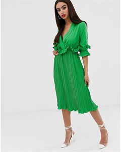 Зеленое платье миди с оборками и плиссировкой Prettylittlething