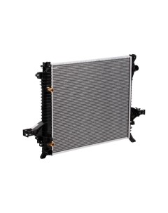 Радиатор охлаждения для автомобилей XC90 02 AT Luzar