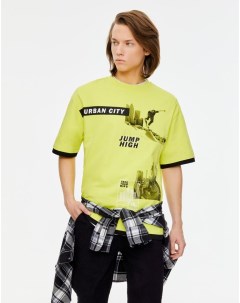 Салатовая футболка с урбанистическим принтом для мальчика Gloria jeans