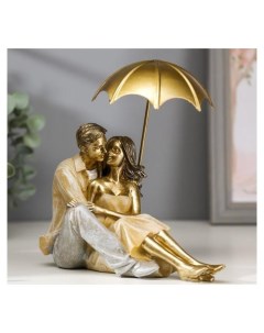 Сувенир полистоун Влюблённая пара под зонтом нежность бежевый 18х18х10 см Nnb