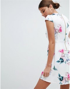 Короткое приталенное платье с цветочным принтом Jessica wright