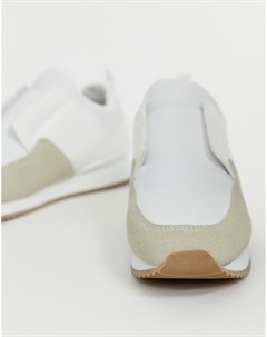 Белые кроссовки в минималистском стиле Matt Nat Matt & nat