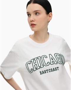 Белая футболка oversize с вышивкой Chicago женская Gloria jeans