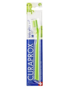 Зубная щетка Kids Ultra Soft 1 шт зеленый Curaprox