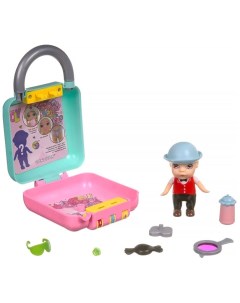 Набор игровой куколка OLY в кепке в шляпе и аксессуарами в чемоданчике Bondibon