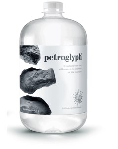 Вода минеральная питьевая природная столовая негазированная 1 25 л Petroglyph