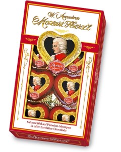 Шоколадные конфеты Mozart Herz l горький шоколад с марципановой начинкой 80 г Reber