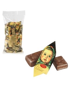 Конфеты шоколадные Аленка вафельные молочно ореховые 1000 г Красный октябрь