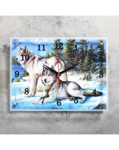 Часы настенные серия Животный мир Волки в Зимнем Лесу 30х40 см Сюжет