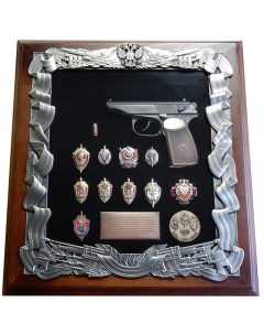 Панно с пистолетом Макарова и знаками ФСБ Подарки от михалыча